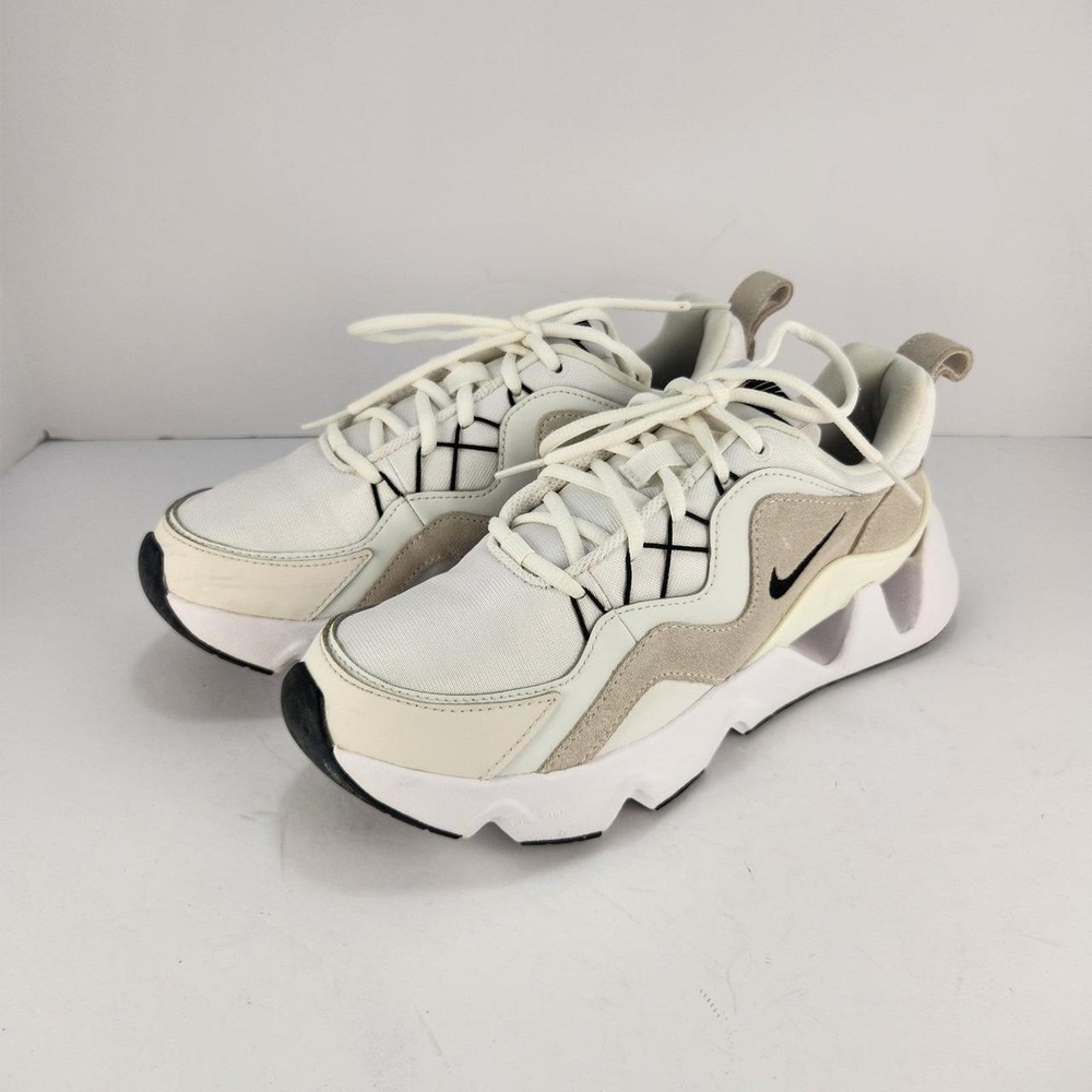 Nike RYZ 365 Women's Size 9 Summit White Black Chunky Platform Sneakers